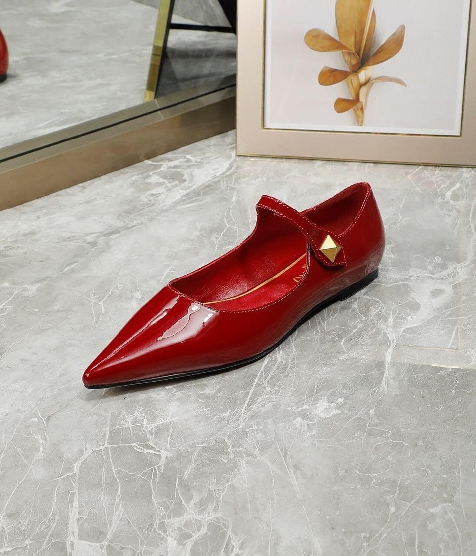 Valentino Garavani Tiptoe Patent Leather Ballet Flats Red view 5