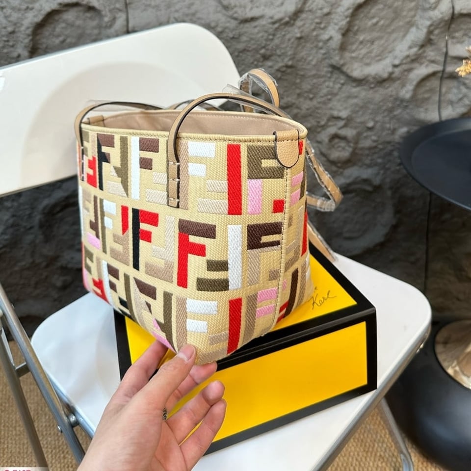 Fendi Small Roll Multicolour 23Cm view 7