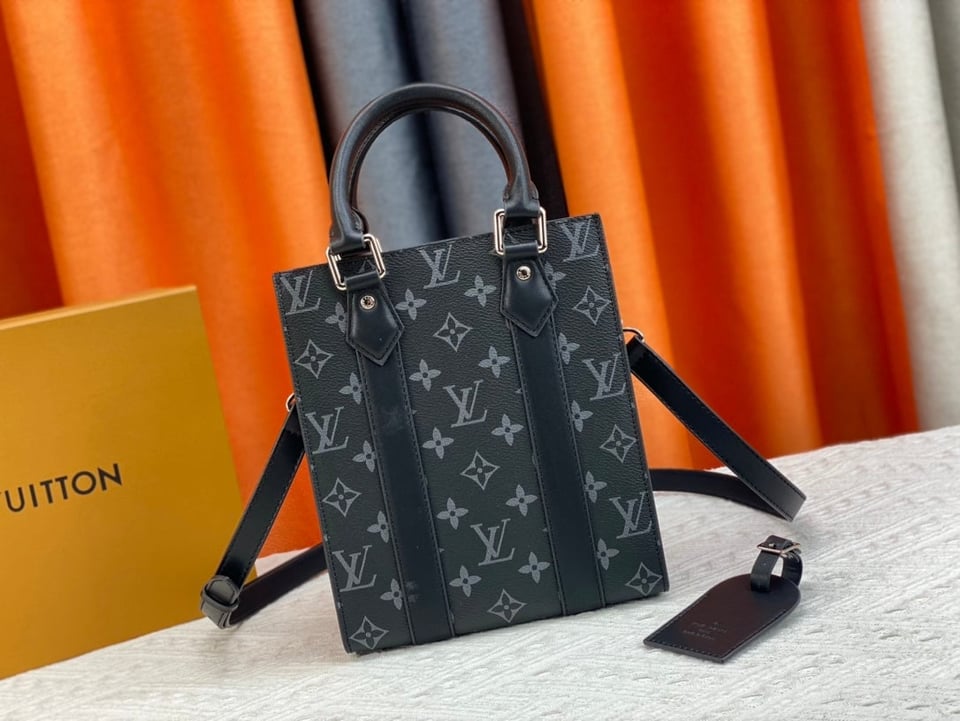 Louis Vuitton Sac Plat Mini Grey And Black Leather 22Cm view 11