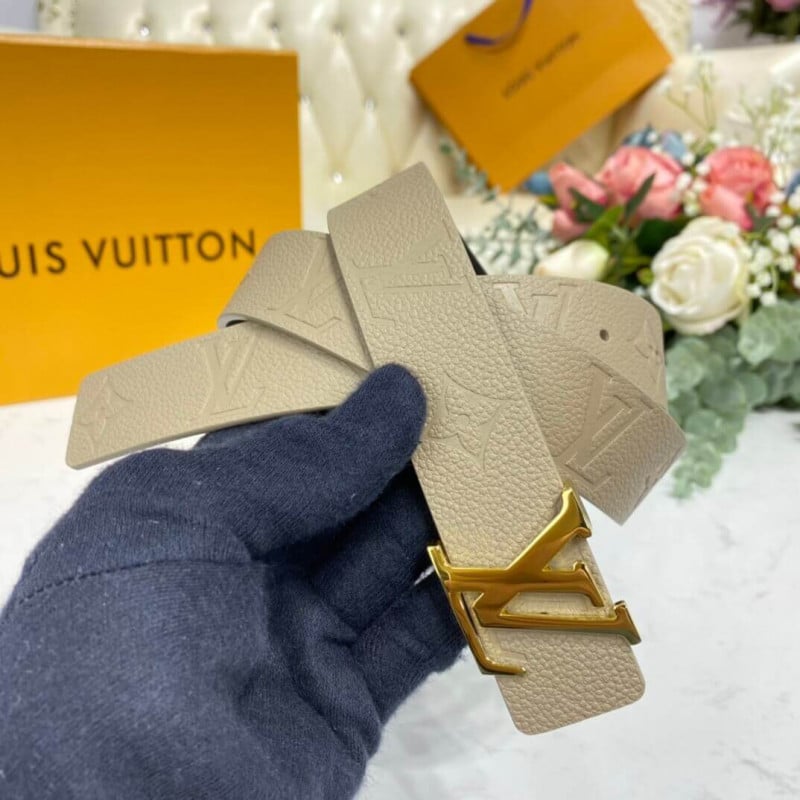 Louis Vuitton LV Iconic 30mm Reversible Belt M0328V view 5