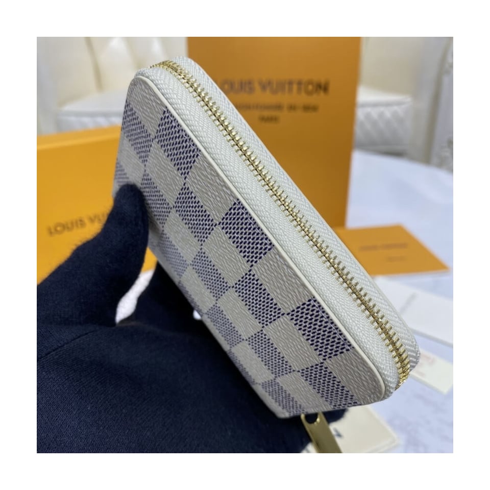 Louis Vuitton Damier Azur Zippy Coin Purse Beige view 6