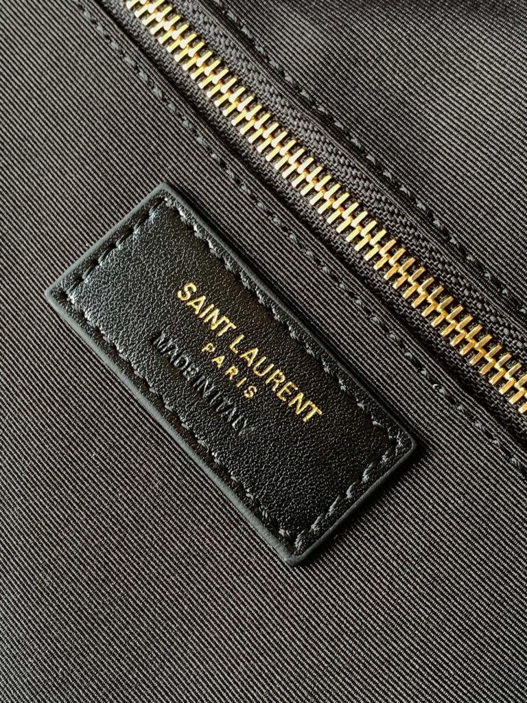 Saint Laurent The 87 Bag Quilted Black 25Cm view 7