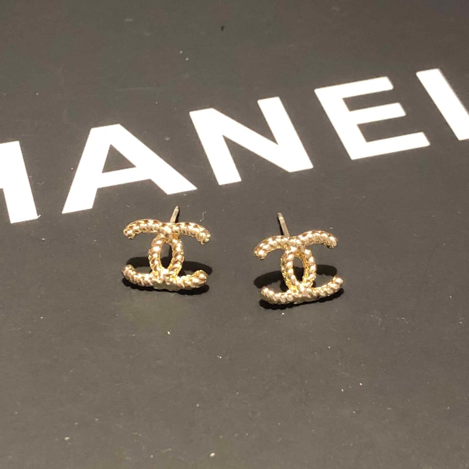 Chanel Cc Earrings Gold view 2