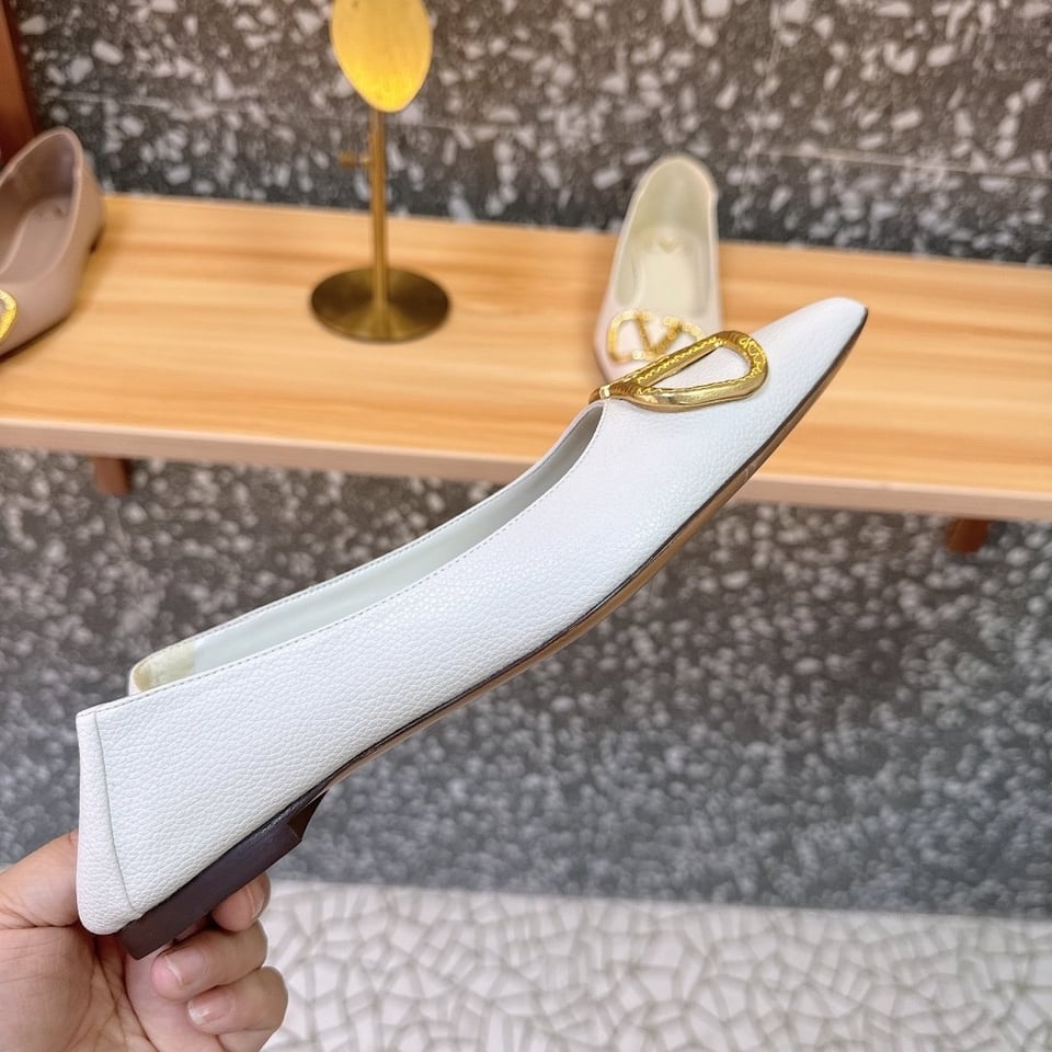 Valentino Garavani VLogo Pointed-Toe Leather Ballet Flats White view 6