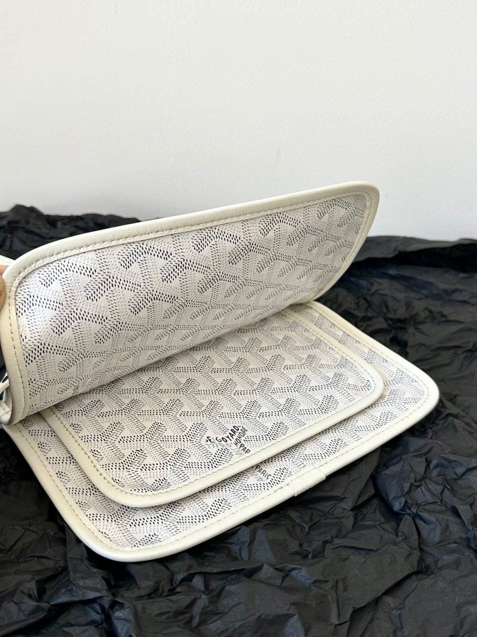 Goyard Plumet Pocket Wallet 20 Cm White Goyardine Canvas And Lambskin Trim view 5