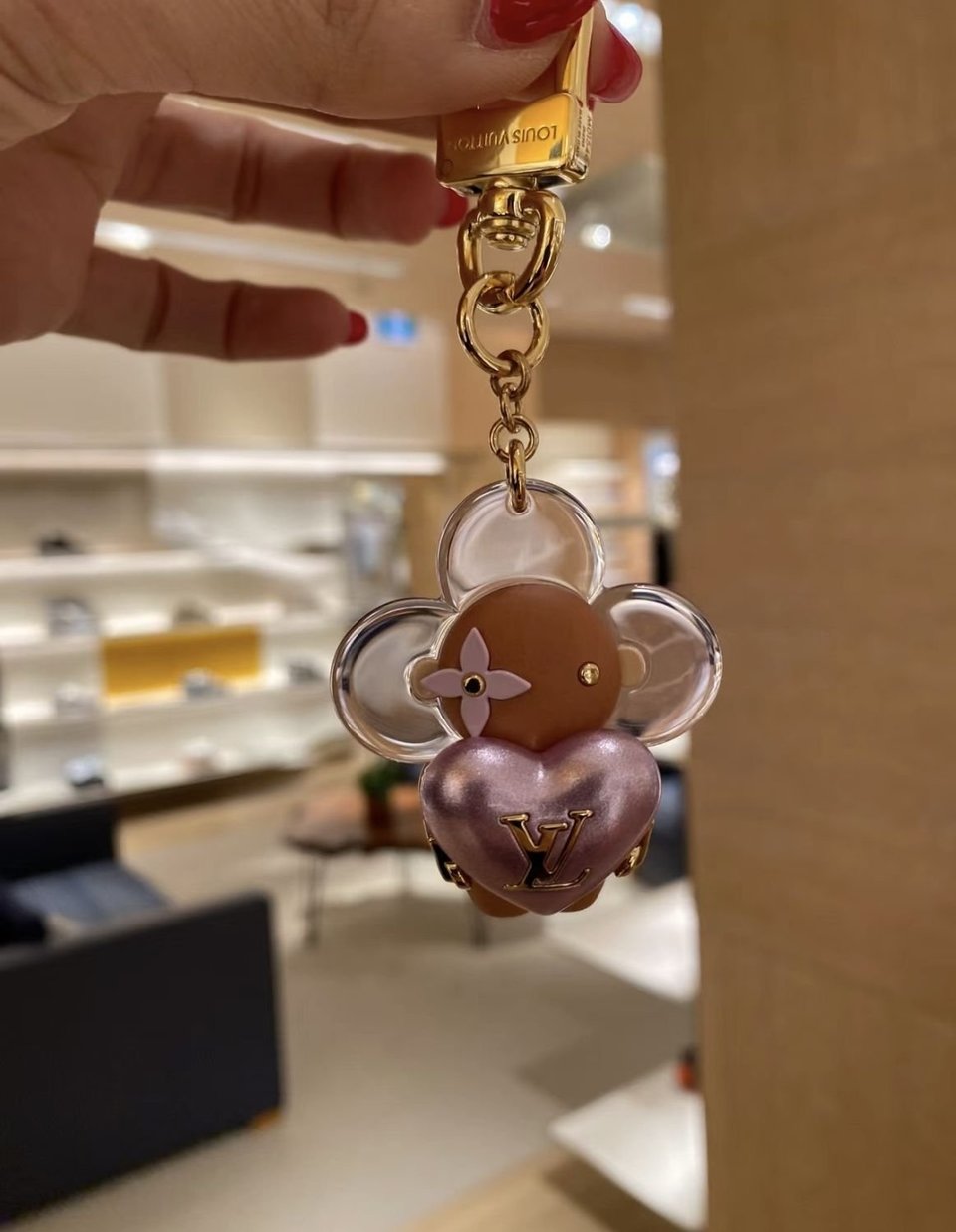 Louis Vuitton Vivienne Amour Keychain Purple Heart 14cm/5.5in view 3