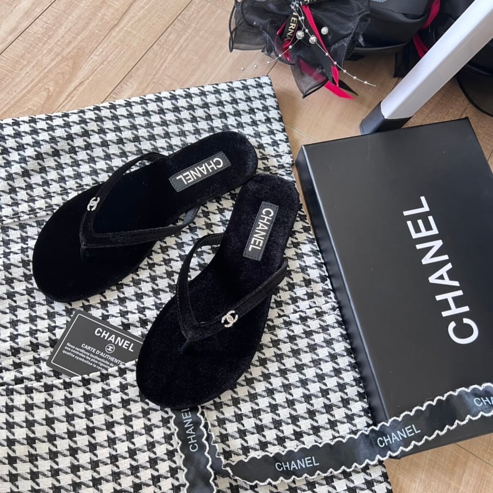 Chanel Thongs Slipper Velvet In Black G45716 B16716 94305 view 9