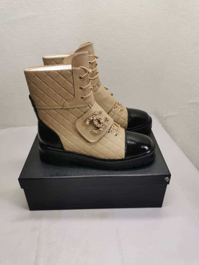 Chanel Lace Up Boots Beige Black G39516 Y56261 K5119 view 6