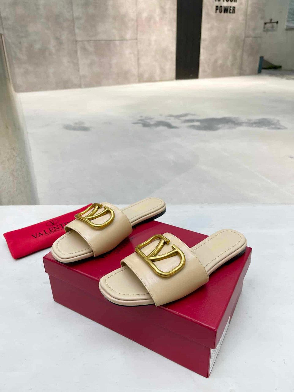 Valentino Garavani Vlogo Signature Slide Sandal Beige view 4