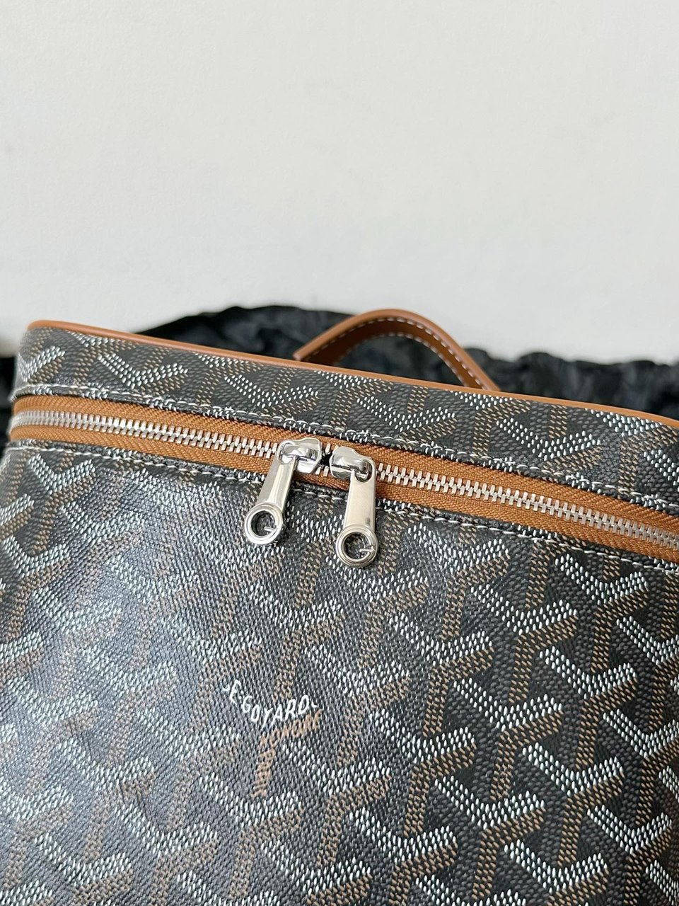 Goyard Goya Makeup Box Bag 20Cm Black And Tan Canvas view 6