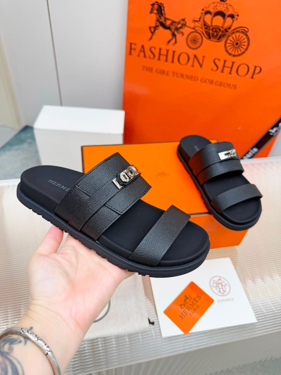 Hermes Jackson Sandal Noir Color Calfskin H242949ZH03390 view 9