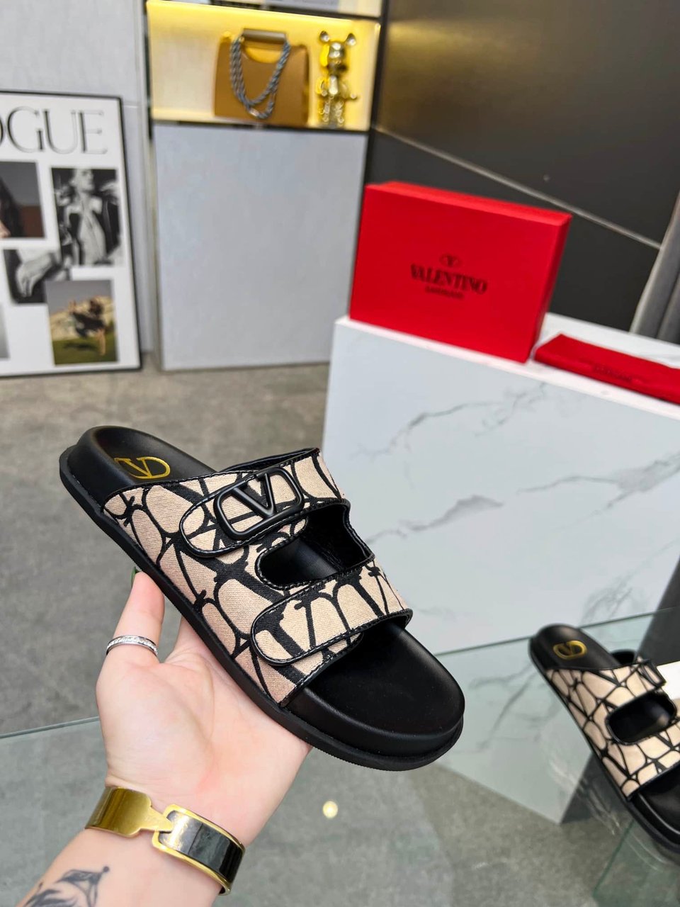 Valentino Garavani Vlogo Toile Iconographe Sandal Black Beige view 5