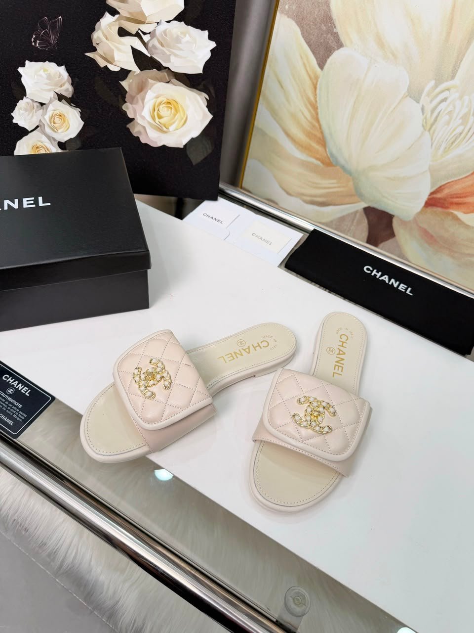 Chanel Quilted Slide Sandals Bright Gold-tone CC G35927 view 4