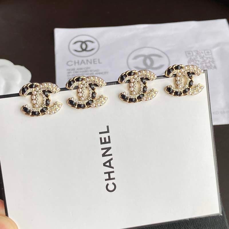 Chanel Cc Earrings view 3