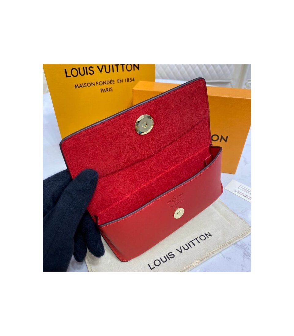 Louis Vuitton Monogram Canvas Woody Glasses Case view 8