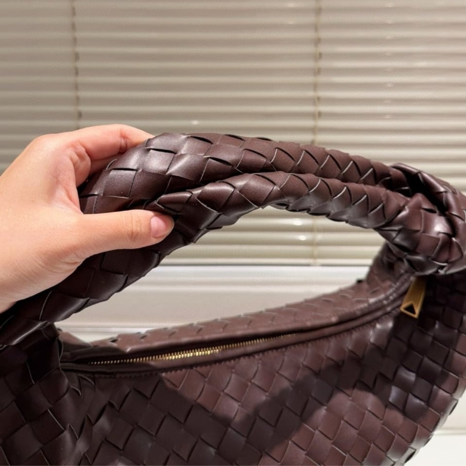 Bottega Veneta Classic Jodie Bag In Fondant 49Cm view 5