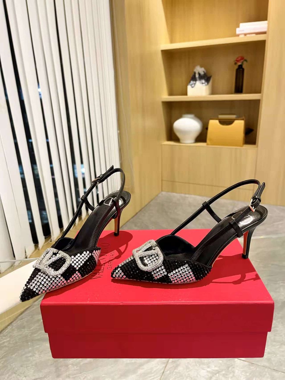 Valentino Vlogo Signature Back Strap Crystal High Heels Black Ws0R01Ewkzrn view 7