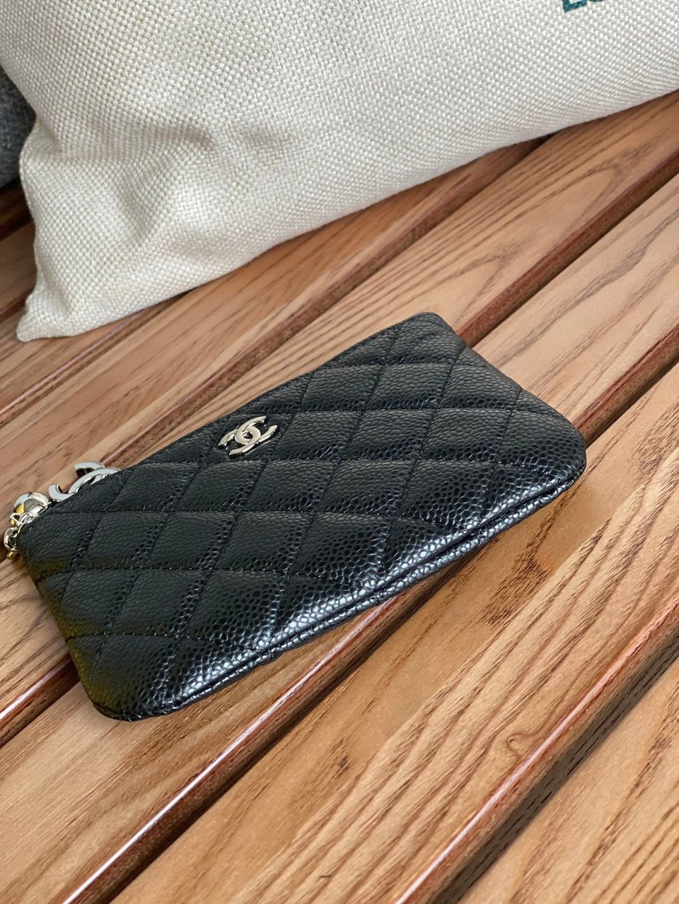 Chanel Zipped Wallet 14Cm Black Caviar Silver Hardware view 10