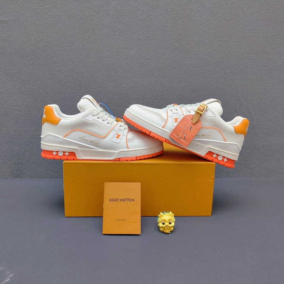 Louis Vuitton Trainer Sneakers Orange Calfskin With Grain 1AKRBI view 6