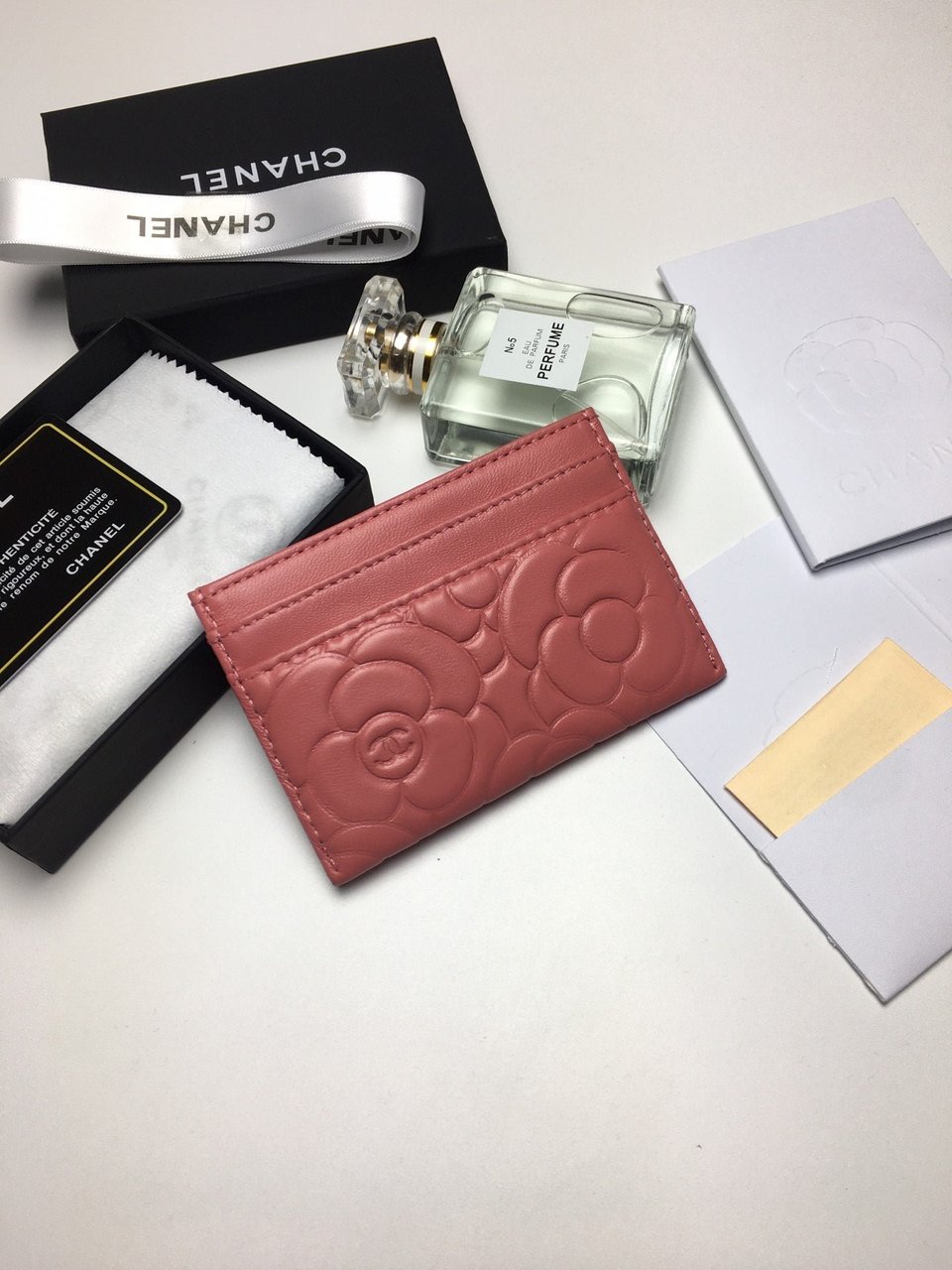 Chanel Floral Card Holder 11.2 Coral Calfskin Silver Icon view 7