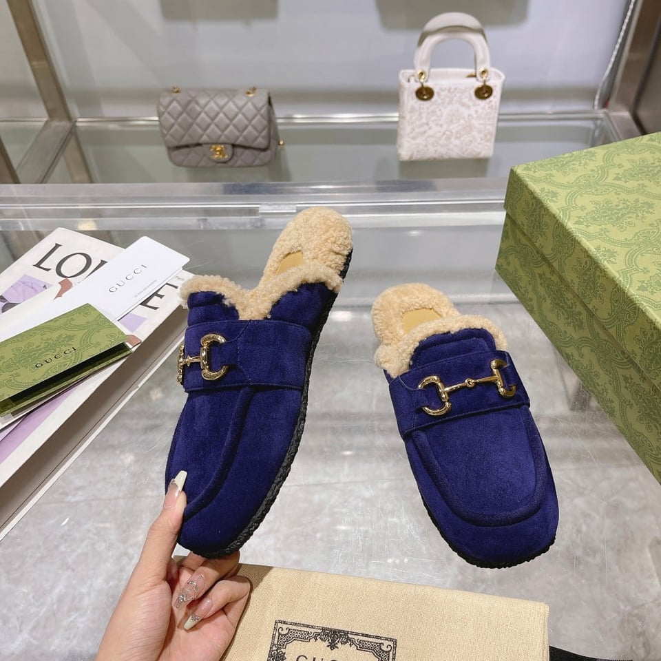 Gucci Women’S Mule With Horsebit Suede Leather Blue view 7