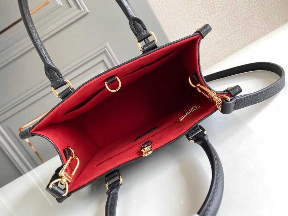 Louis Vuitton Sac À Main On The Go Pm Noir Beige M45659 25cm view 12