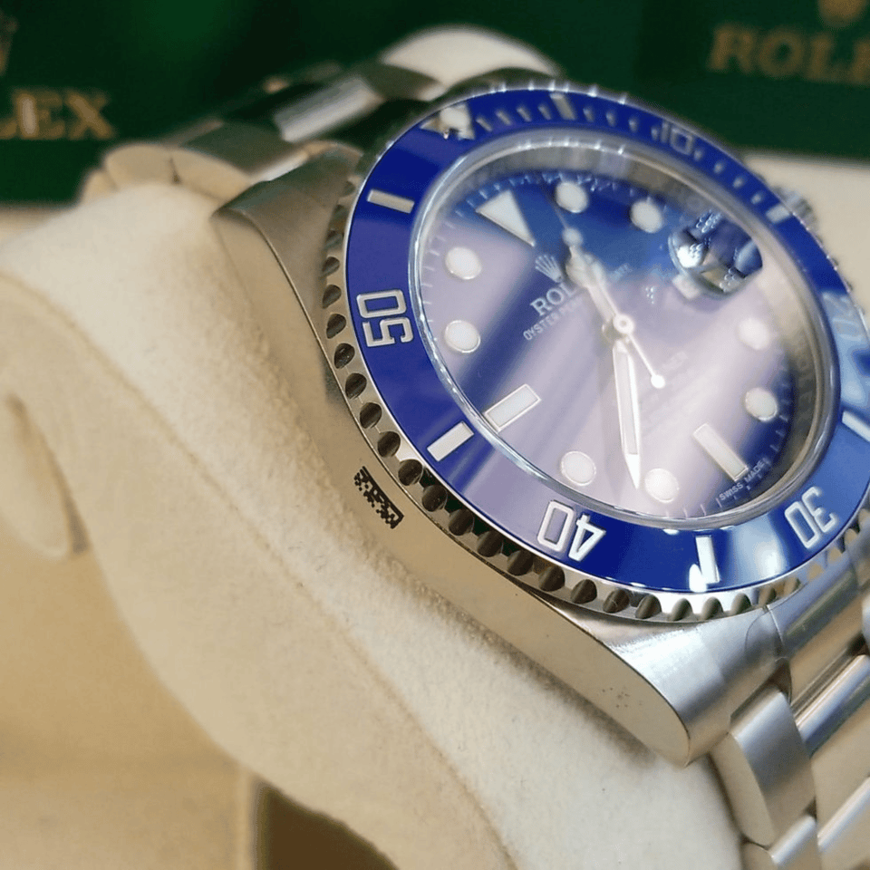 Rolex Submariner White Gold Blue Dial 116619lb view 3