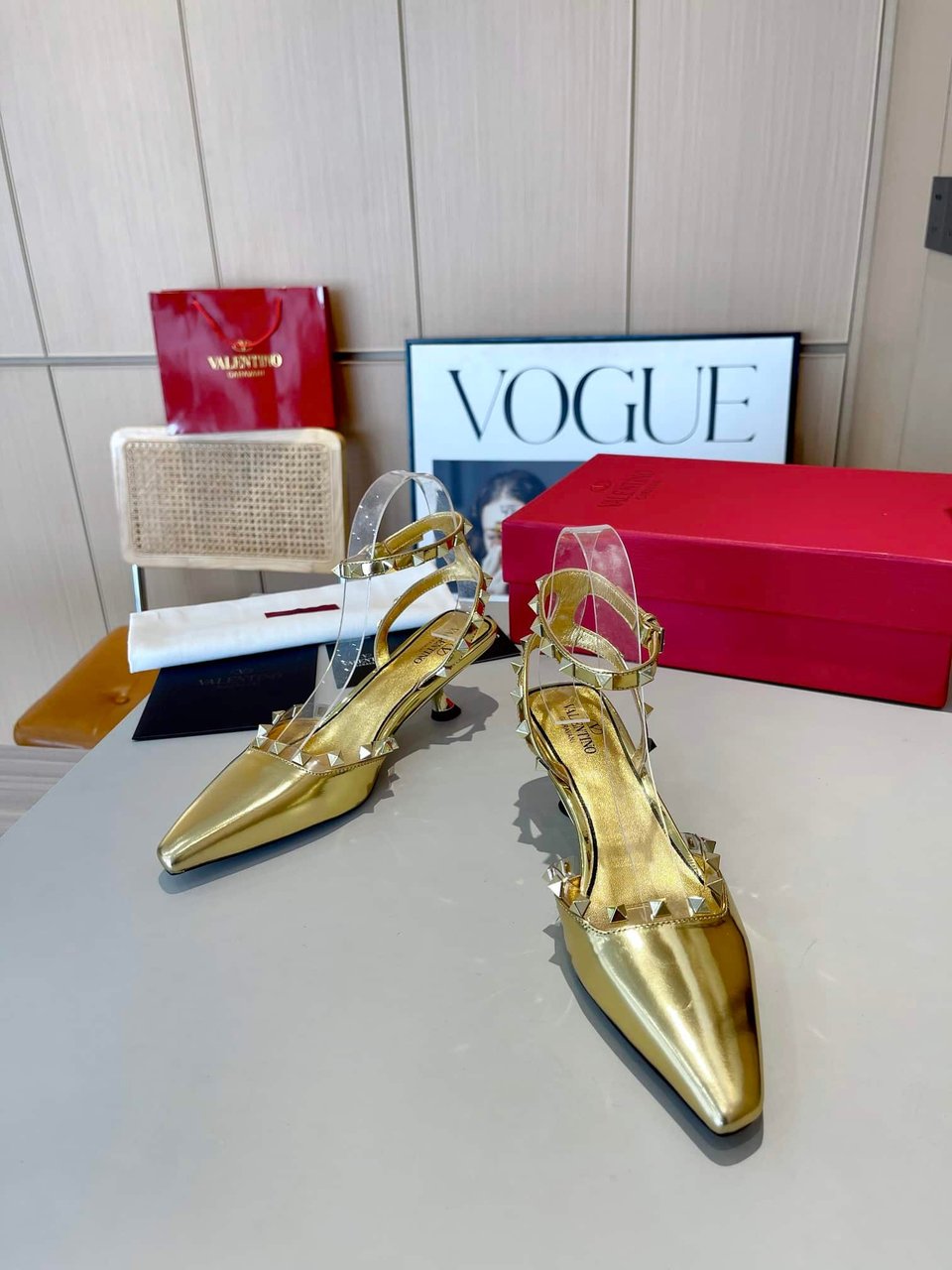Valentino Garavani Rockstud Couture Pumps Gold view 6