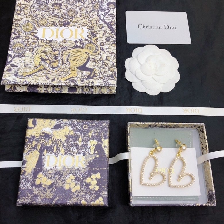 Chanel Heart Gold Earrings view 7