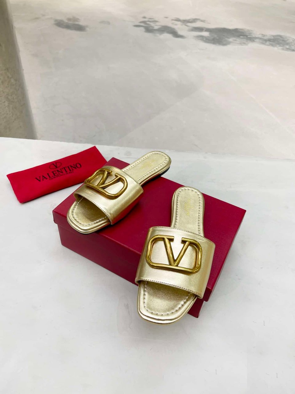 Valentino Garavani Vlogo Signature Slide Sandal Gold view 3