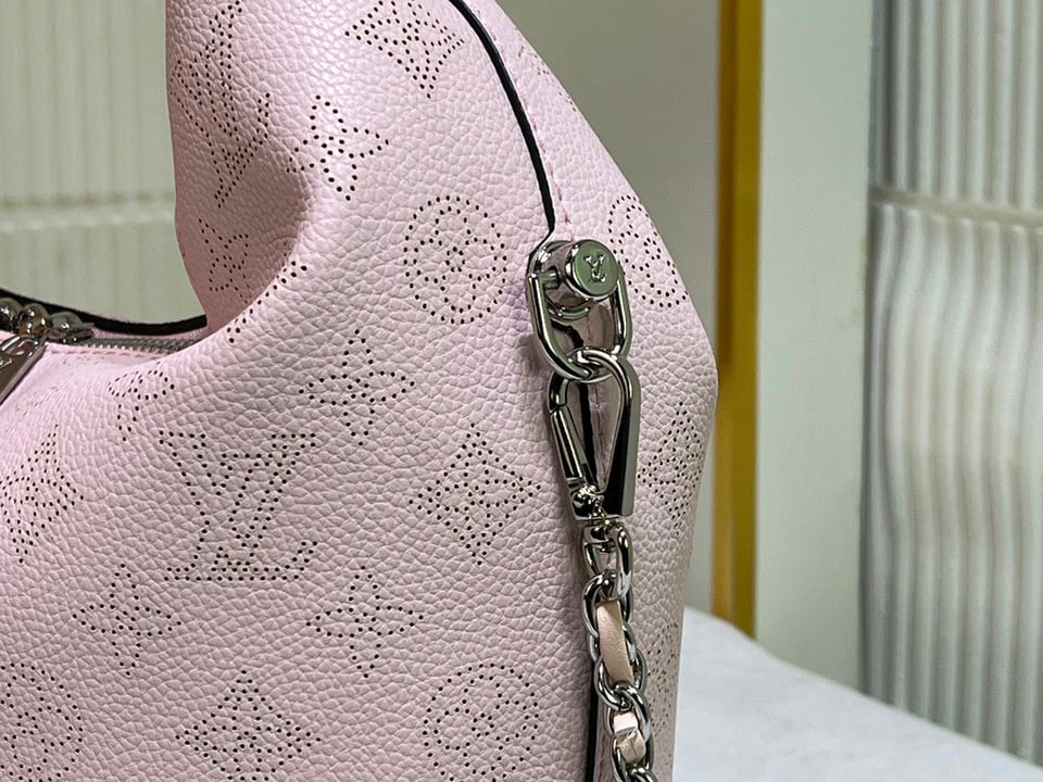 Louis Vuitton Why Knot Pm Light Pink 34Cm M20703 view 7