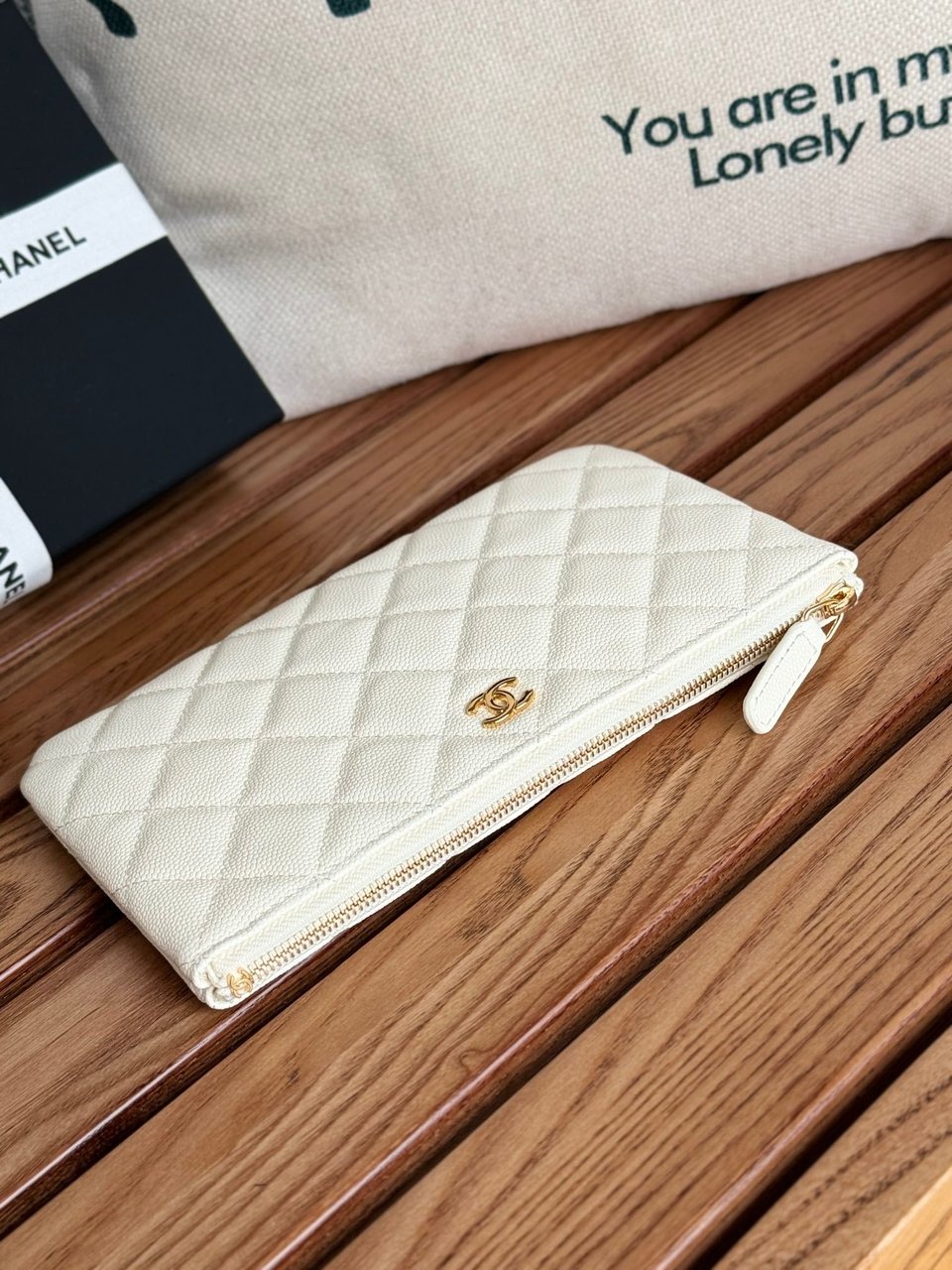 Chanel Zipped Wallet 20Cm White Quilted Caviar Gold Hardware view 4