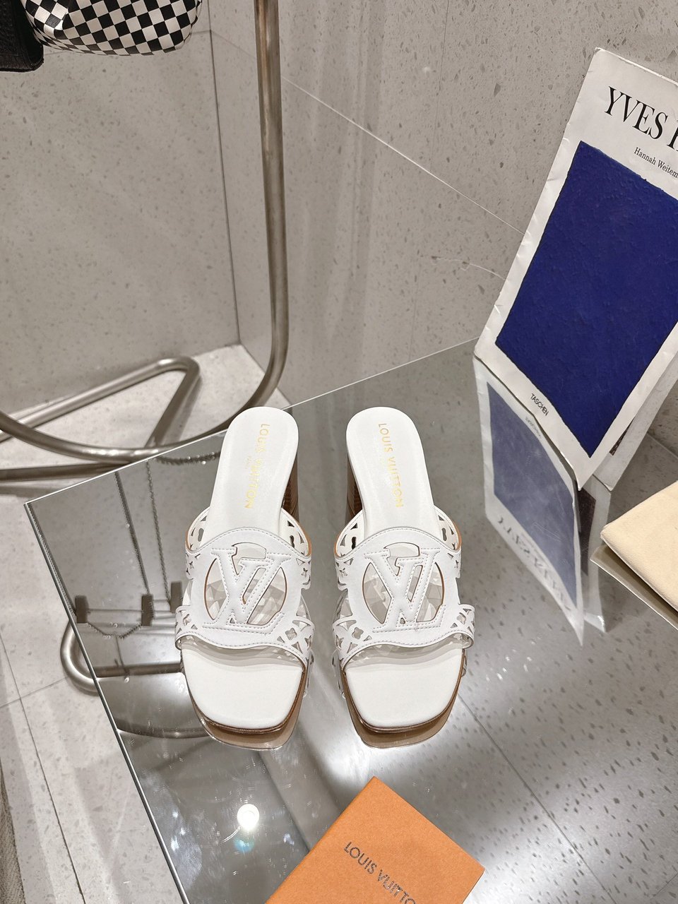 Louis Vuitton LV Isola Flat Mule White Women – 5.5cm Heel / 2.17in view 9