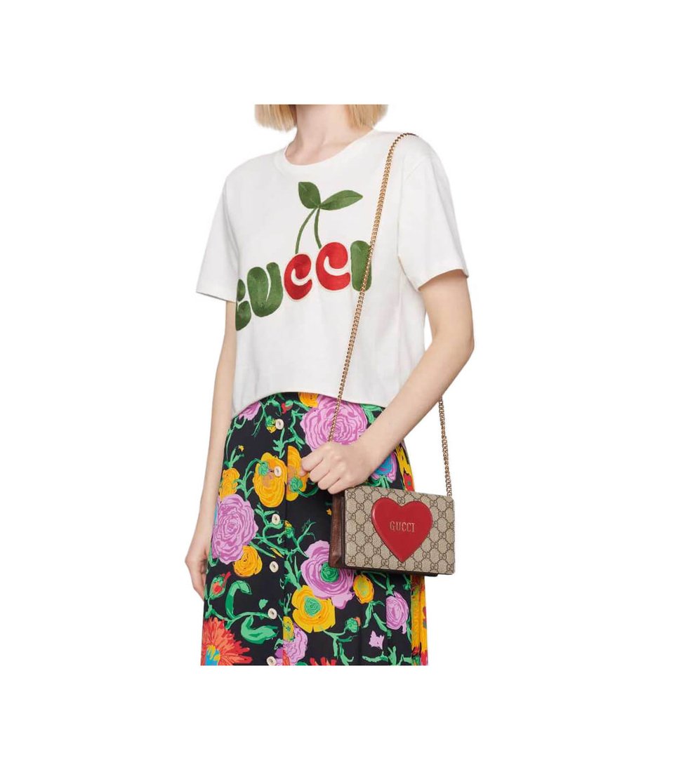 Gucci Valentine’s Day Chain Card Case Wallet view 2