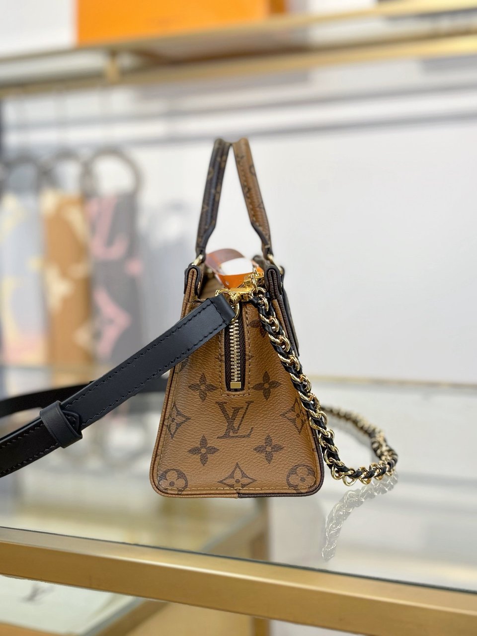 Louis Vuitton LV x TM OnTheGo East West Chain Bag ‘Black’ M14236 25cm/ 9.8in view 11