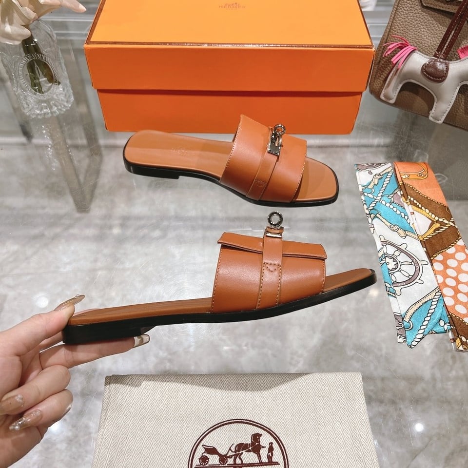 Hermes Giulia Sandal Brown H231056Z A3360 view 7