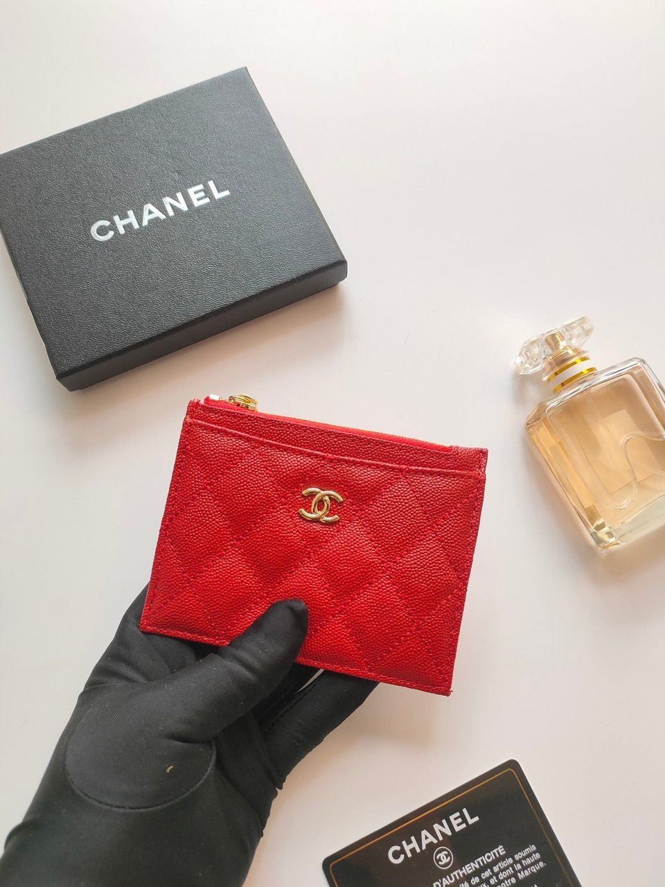 Chanel Zipped Card Holder 11.5 Red Grained Calfskin Gold Icon view 3
