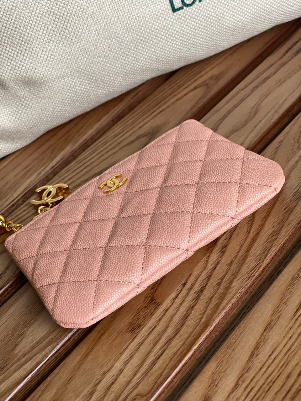 Chanel Zipped Wallet 14Cm Light Pink Caviar Gold Hardware view 4
