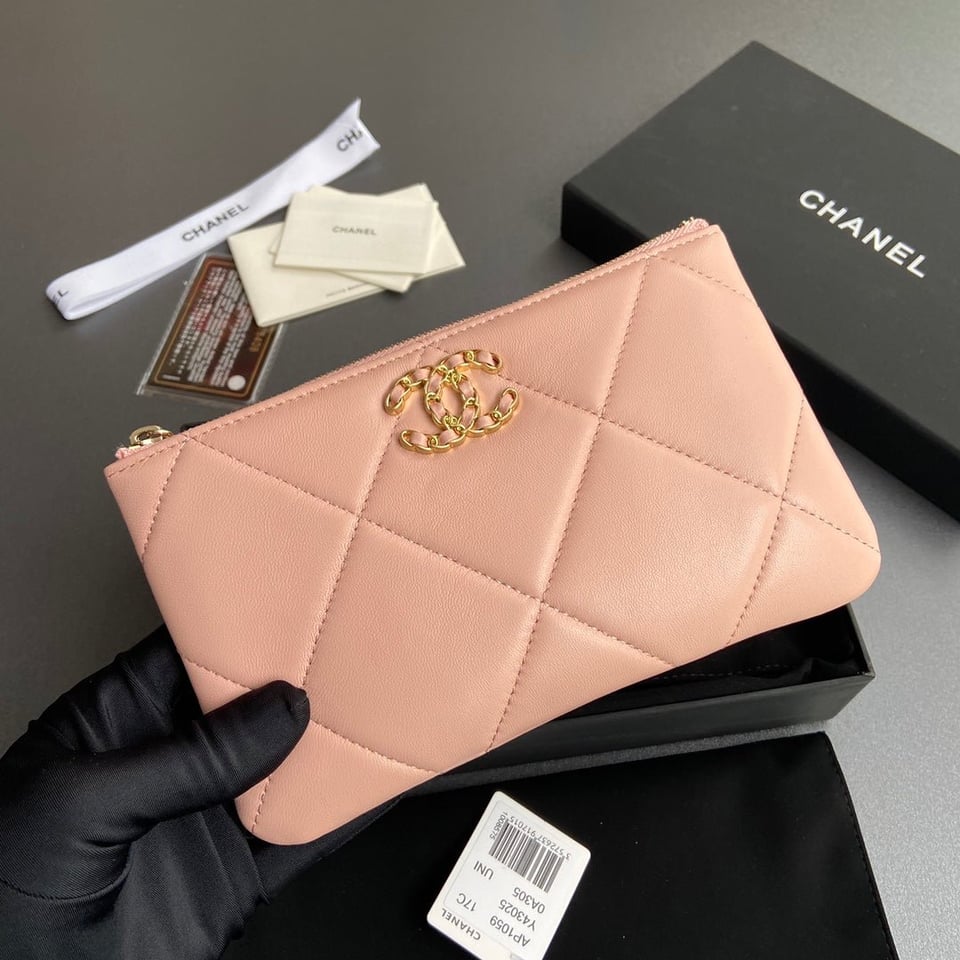 Chanel 19 Zipped Wallet 20Cm Light Pink Calfskin Gold Hardware view 6