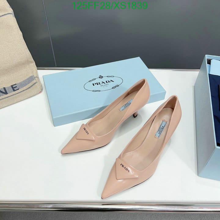 Prada Cleavage Nero Leather Pumps Pink view 3