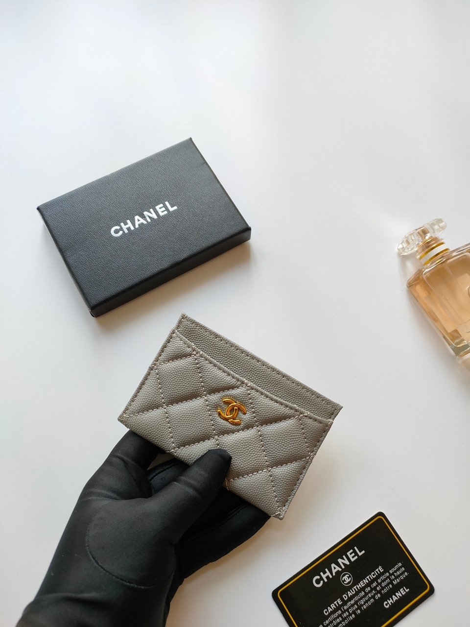 Chanel Card Holder 11.2 Gray Grained Calfskin Gold Icon view 4