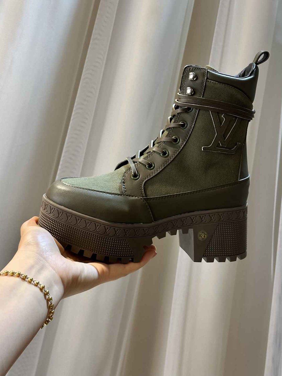 Louis Vuitton Laureate Platform Desert Boot Kaki Green 1Ac7S9 view 8