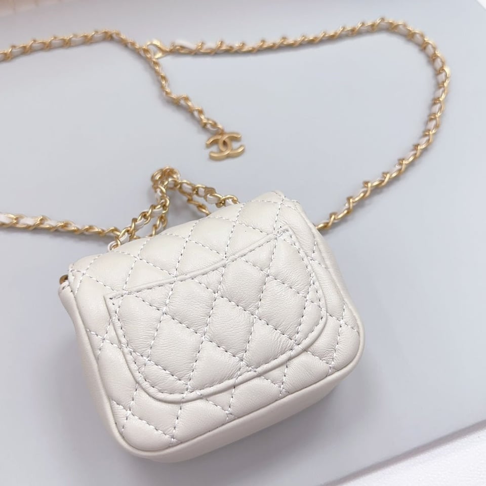 Chanel Chain Belt White Quilted Lambskin Bag view 6