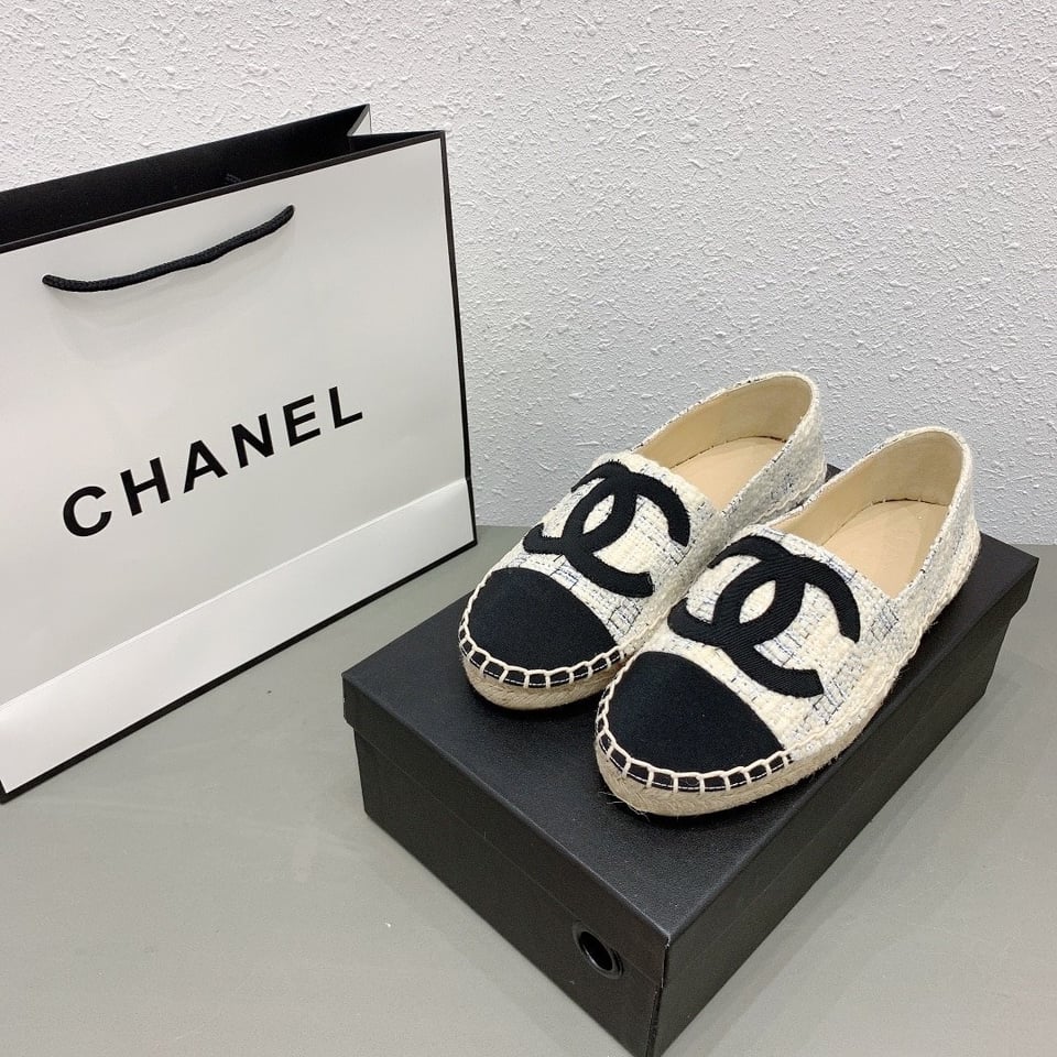 Chanel Tweed Cc Espadrilles Slip On White Blue Black view 7