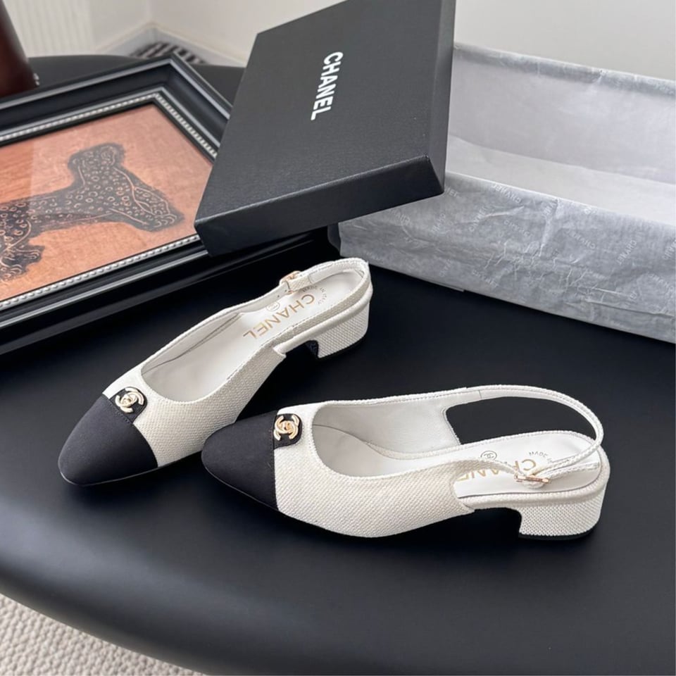 Chanel Iridescent Tweed Cap Toe CC Slingback Flats White Black view 2