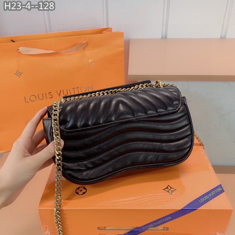 Louis Vuitton New Wave Chain Bag Black 25Cm M55206 view 5