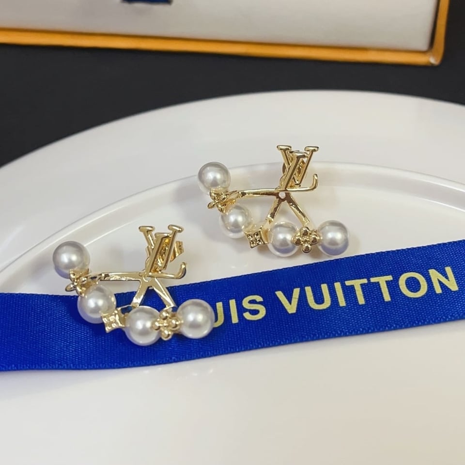 Louis Vuitton Lv Minigram Pearls Earrings view 3
