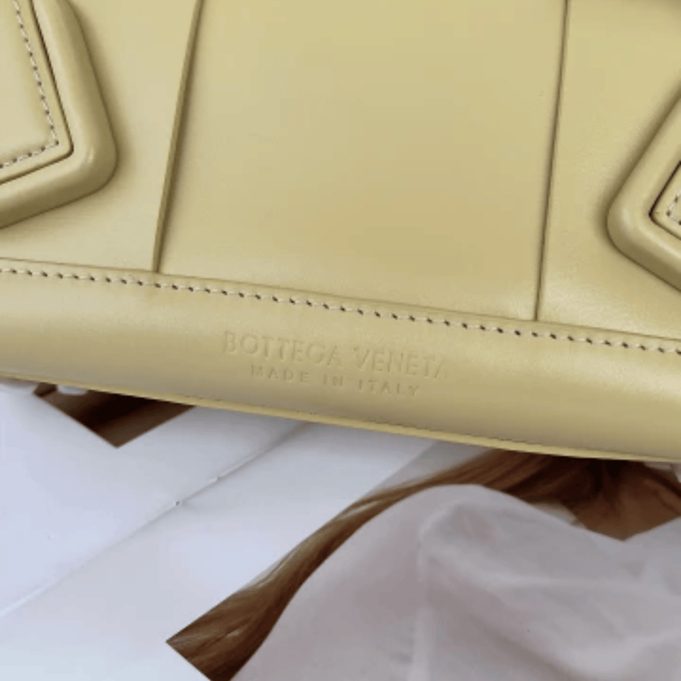 Bottega Veneta Arco Handbag Leather In Mud 20Cm view 7