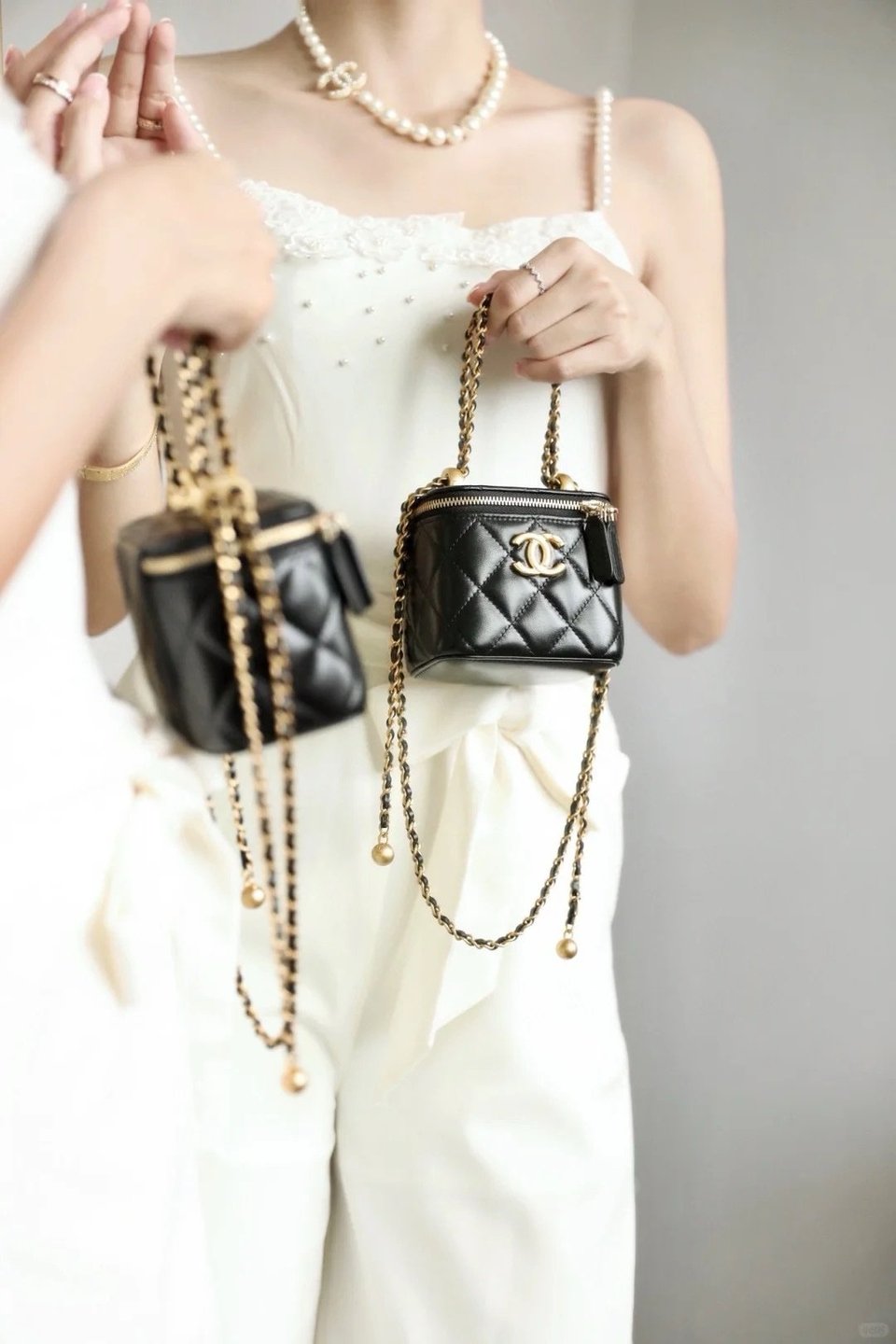 Chanel Small Vanity With Chain Black 12Cm/ 4.7in view 13