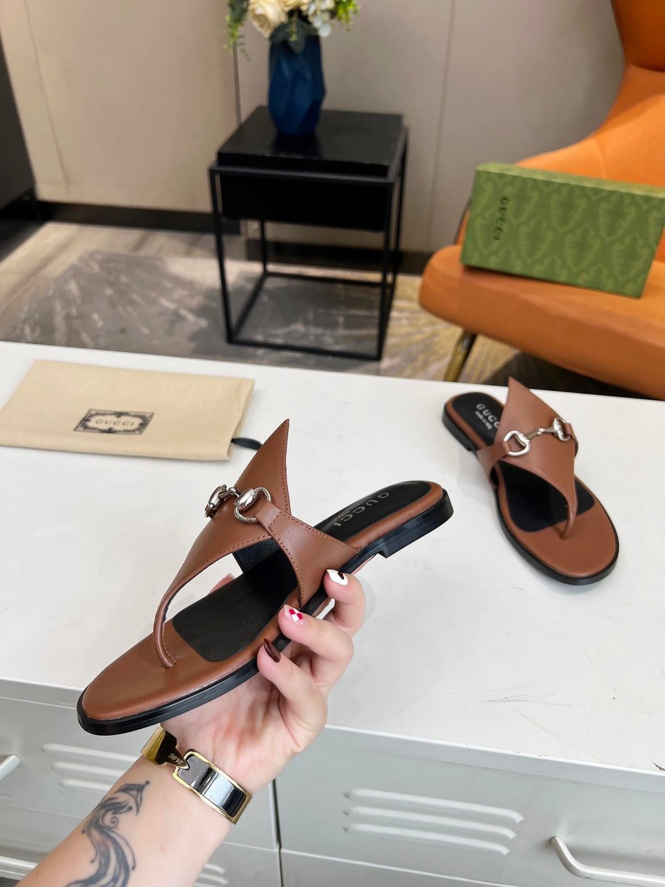 Gucci Women’S Thong Sandal With Horsebit Brown view 6